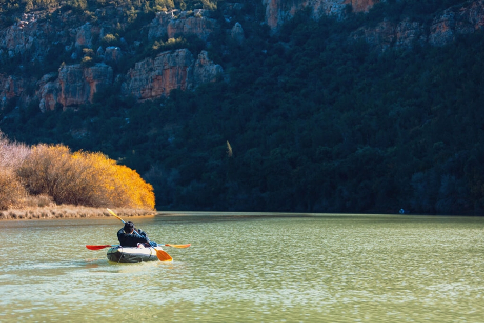 Kayaking on the lake at Bin El Ouidane near Dar l'Eau Vive guest house