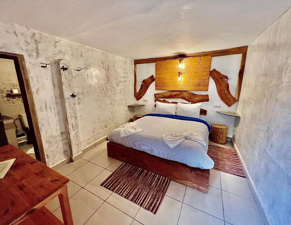 Double / Twin Room at Dar l'Eau Vive guest house — photo 4