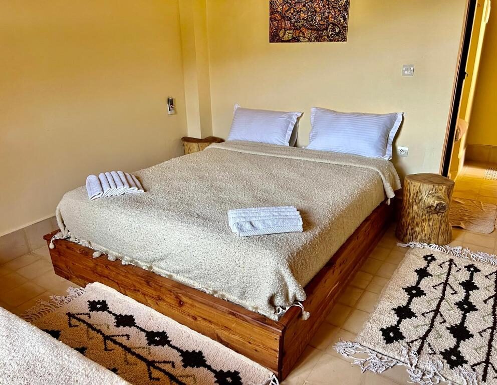 Double / Twin Room at Dar l'Eau Vive guest house — photo 6
