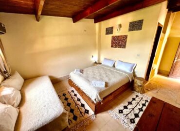 Double / Twin Room at Dar l'Eau Vive guest house — photo 8