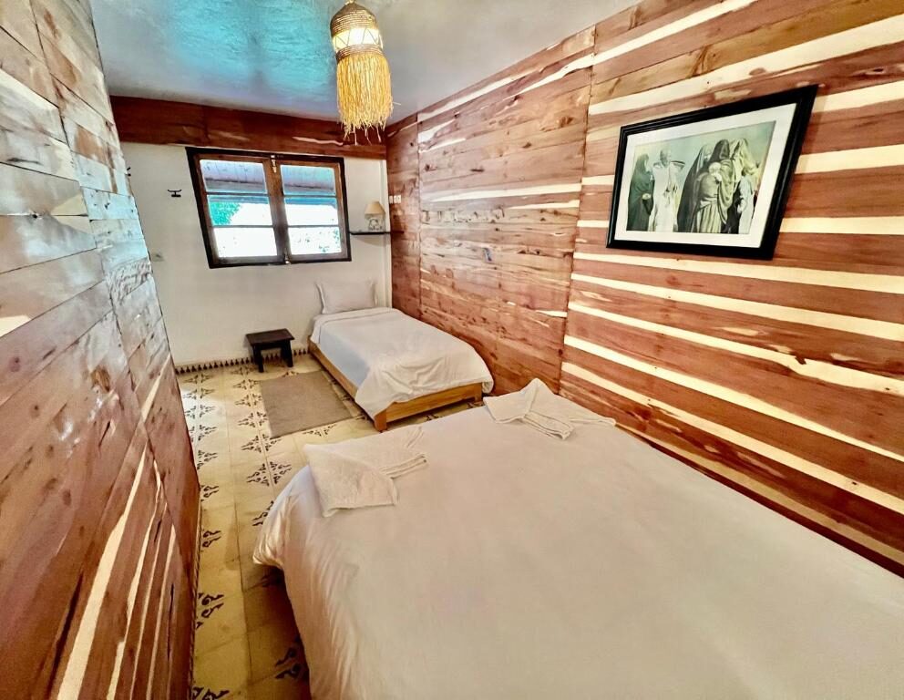 Double / Twin Room at Dar l'Eau Vive guest house — photo 10