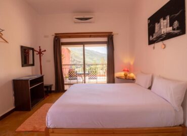 Double / Twin Room at Dar l'Eau Vive guest house — photo 16