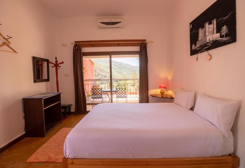 Double / Twin Room at Dar l'Eau Vive guest house — photo 16