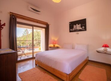 Double / Twin Room at Dar l'Eau Vive guest house — photo 18