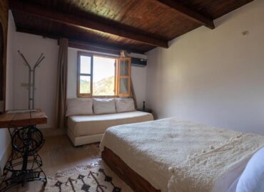 Double / Twin Room at Dar l'Eau Vive guest house — photo 20