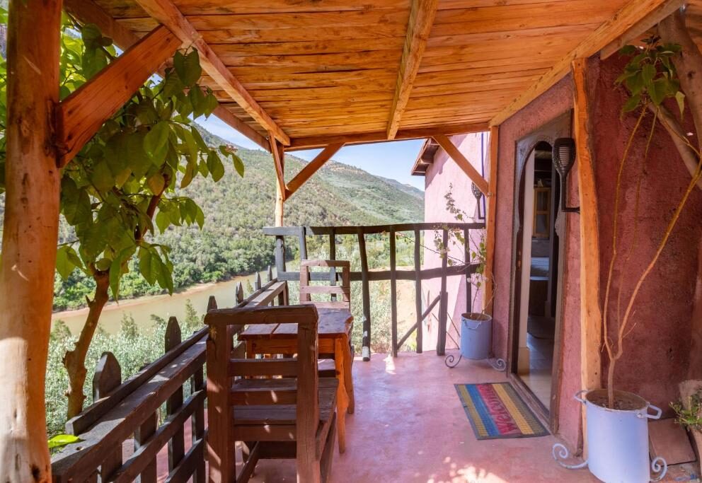 Double / Twin Room at Dar l'Eau Vive guest house — photo 23
