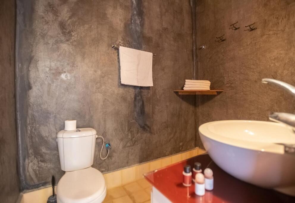 Double / Twin Room at Dar l'Eau Vive guest house — photo 24