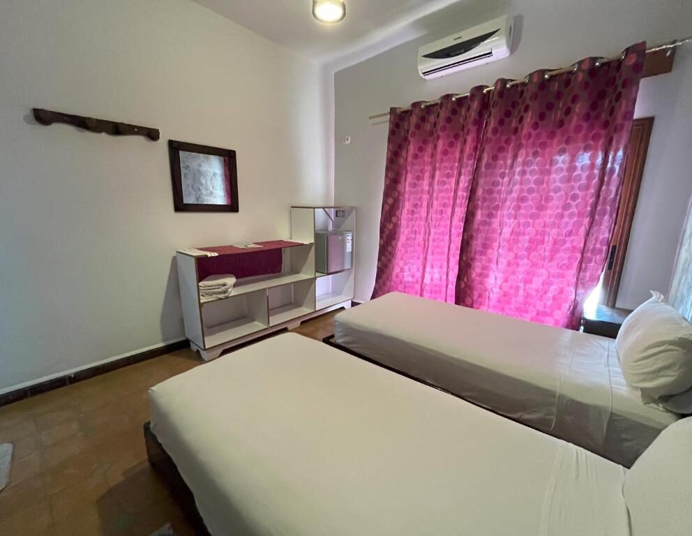 Double / Twin Room at Dar l'Eau Vive guest house — photo 32