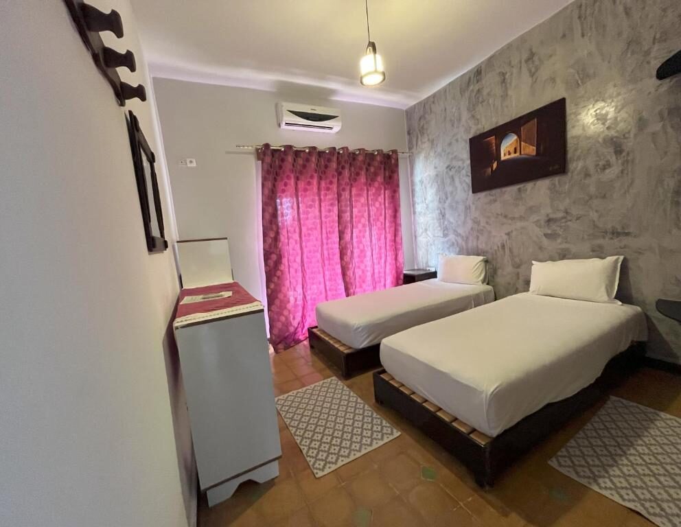 Double / Twin Room at Dar l'Eau Vive guest house — photo 35