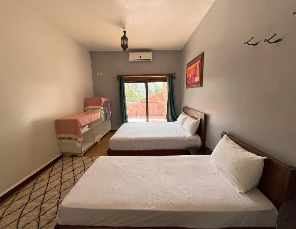 Double / Twin Room at Dar l'Eau Vive guest house — photo 38