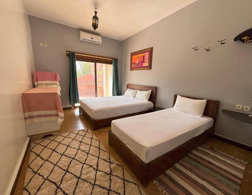 Double / Twin Room at Dar l'Eau Vive guest house — photo 59