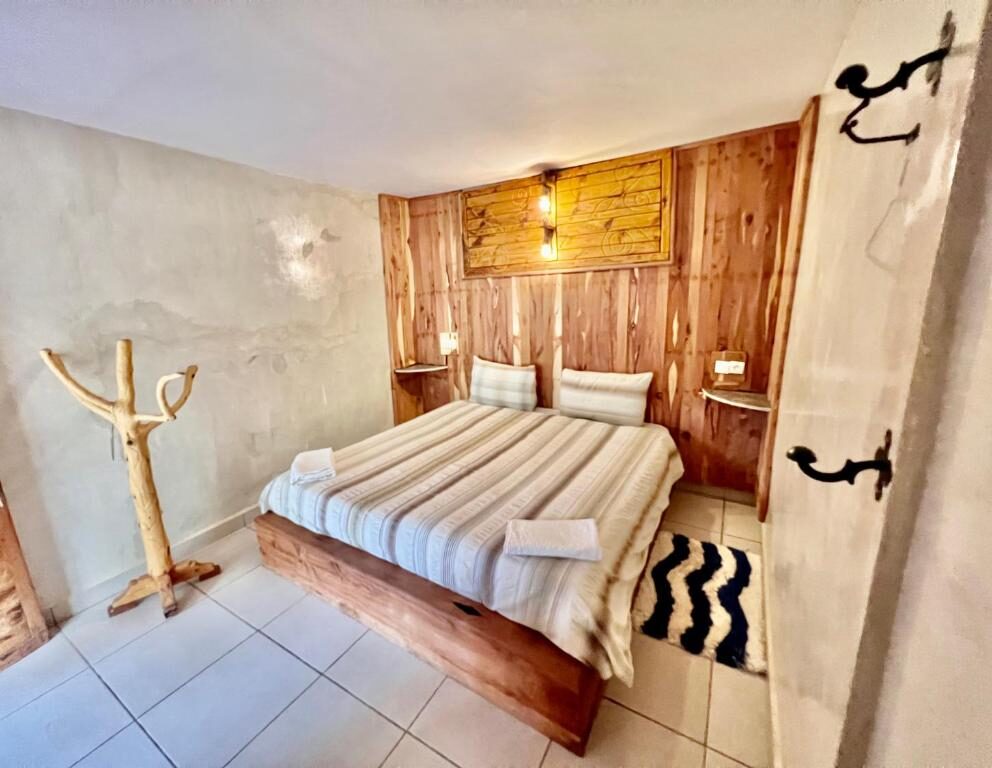 Double / Twin Room at Dar l'Eau Vive guest house — photo 40